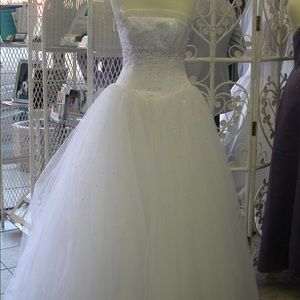 Maggie Sottero wedding dress